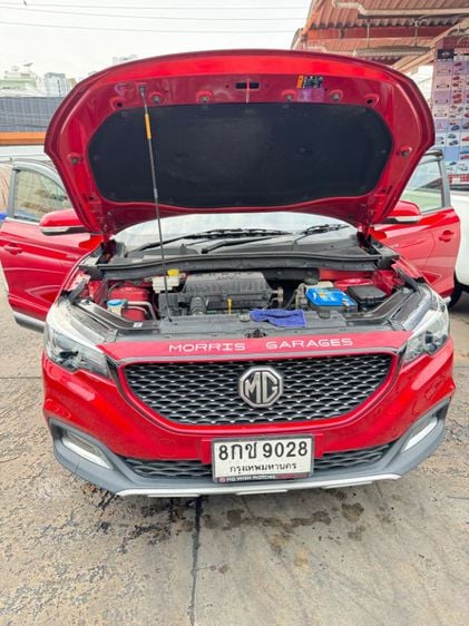 MG ZS 2018 1.5X+ Sunroof Utility-car เบนซิน ไม่ติดแก๊ส เกียร์อัตโนมัติ แดง รูปที่ 2