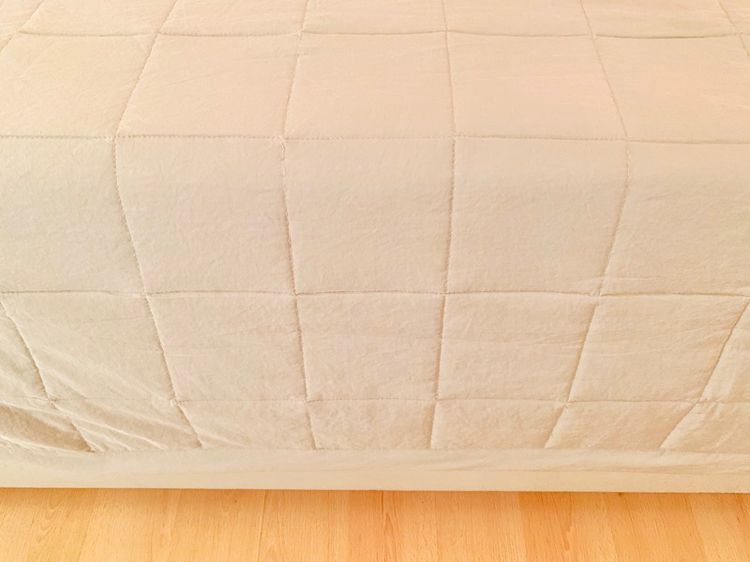 ผ้าปูรองนอน ขนาด 4.5-5ฟุต สีน้ำตาลปักลายตารางทั้งผืน ยี่ห้อ Modern House (ใหม่) (สินค้าหายาก) มือสองสภาพดี สินค้าญี่ปุ่น-เกาหลีแท้ รูปที่ 6