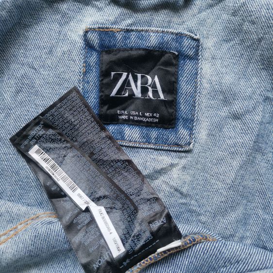 Zara Graffiti Acid Wash Denim Trucker Jacket รอบอก 45” รูปที่ 9