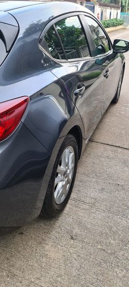 Mazda Mazda3 2015 2.0 E Sports Sedan เบนซิน ไม่ติดแก๊ส เกียร์อัตโนมัติ เทา รูปที่ 3