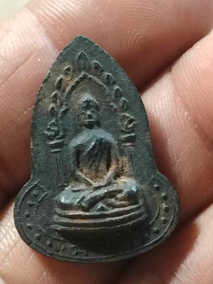 พระอรหันต์หลังอุหลวงปู่เฮี้ยงวัดป่าชลบุรีประมาณปี 2496 รูปที่ 2