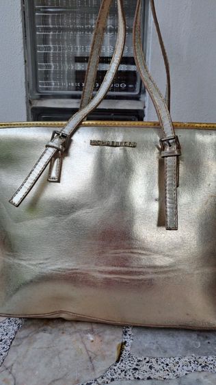 กระเป๋าหนังแท้ MICHAEL KORS สีทอง ใบใหญ่ น่าใช้สุดสุด รูปที่ 5