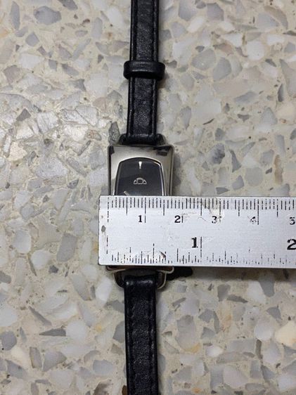 นาฬิกายี่ห้อ ellesse  ควอทซ์ เลดี้ ของแท้มือสอง สแตนเลสเรือนเล็ก 18 มิล 700฿ รูปที่ 8