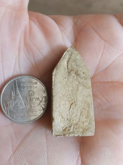 พระเนื้อผงพุทธคุณ(พระร่วงโรจน์ฤทธิ์(ในซุ้มเรือนแก้ว)หลังเรียบ(ไม่ค่อยสวยขอคนที่รับได้)(ไม่ทราบพระเกจิที่สร้าง))พระบ้านพระเครื่องรางของมงคล รูปที่ 6