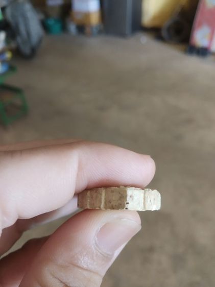 พระเนื้อผงผสมว่าน(พระผงหลวงพ่อบ้านแหลม(เนื้อผงพุทธคุณ)วัดเพชรสมุทรวรวิหาร(รุ่นสมโภชพระอุโบสถ)(จังหวัดสมุทรสงครามปี2539))เครื่องรางของมงคล รูปที่ 17