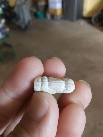 พระเนื้อผงพิมพ์เล็ก(พระผงรูปลอยพระสังกัจจายน์เนื้อขาว(พระสังกัจจายน์นะ)(ไม่ทราบพระเกจิที่สร้าง))พระบ้านพระเครื่องรางของมงคล รูปที่ 14