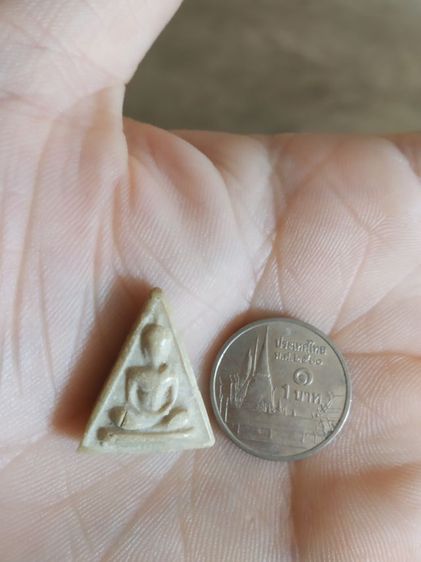 พระเนื้อผงน้ำมันพิมพ์เล็ก(พระพิมพ์พระนางพญาหลังเรียบ(270306)(ไม่ทราบพระเกจิที่สร้าง))พระบ้านพระเครื่องรางของมงคล รูปที่ 5