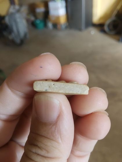 พระเนื้อผงน้ำมันพิมพ์เล็ก(พระพิมพ์พระนางพญาพิมพ์เล็กหลังเรียบ(รูปทรงพิมพ์พระสมเด็จ)(270307)(ไม่ทราบพระเกจิที่สร้าง))พระเครื่องรางของมงคล รูปที่ 11