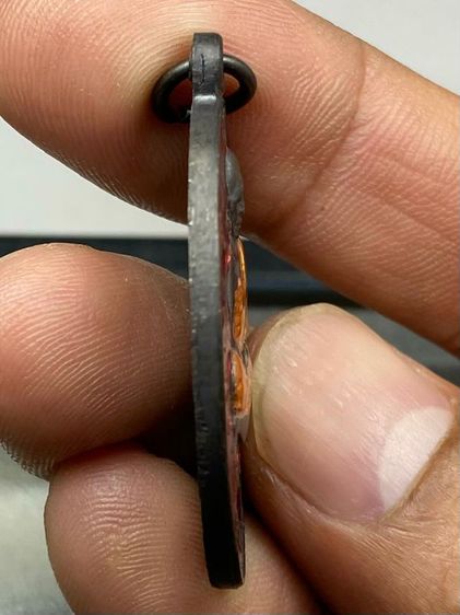 เหรียญเจริญพรล่าง หลวงปู่ทิม ลงยา รูปที่ 3