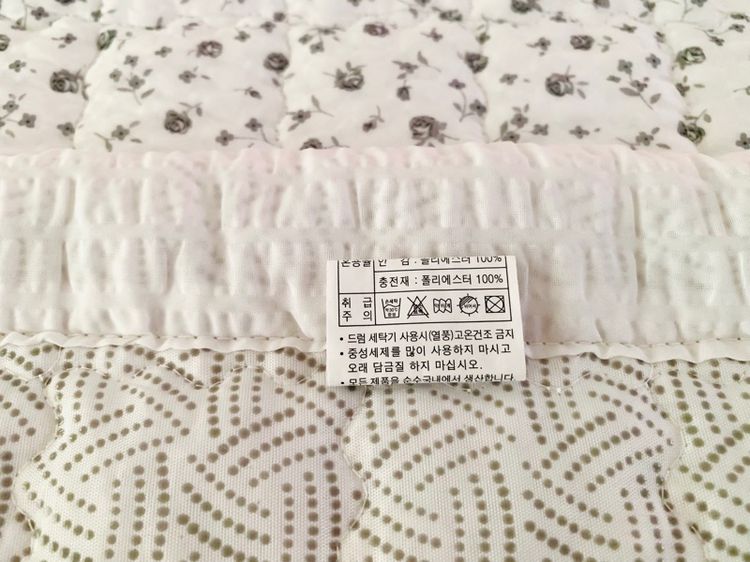 ผ้าปูรองนอน ขนาด 5ฟุต สีขาวลายดอกวินเทจสีดำ (ใหม่มือ1) (สินค้าหายาก) สินค้าญี่ปุ่น-เกาหลีแท้ รูปที่ 13