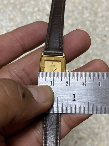 นาฬิกายี่ห้อ CITIZEN  ควอทซ์ เลดี้เรือนเล็ก แท้มือสอง สายเปลี่ยนมา  650฿ รูปที่ 7