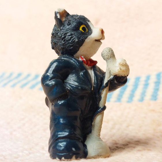 รูปปั้นแมวเซรามิก ร้องเพลง งานสวย น่ารักตะมุตะมิ มากๆครับ🐈‍⬛️🎙🎵 รูปที่ 2
