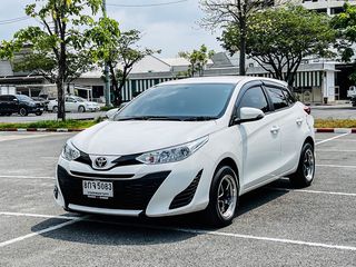 🔥 Toyota Yaris 1.2 E ออกรถง่าย อนุมัติไว เริ่มต้น 1.99 ฟรีบัตรเติมน้ำมัน K01180