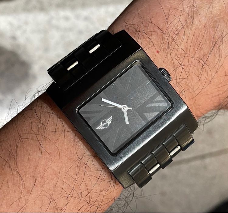 นาฬิกาแบรนด์รถหรู ดีไซน์สุดเท่ MINI Black Jack Watch รูปที่ 12