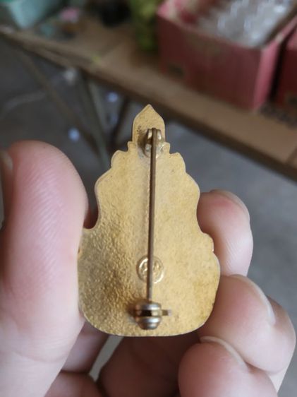 เข็มกลัดที่ระลึก(เข็มกลัดที่ระลึกฉลองสิริราชสมบัติครบ60ปีพุทธศักราช2549จัดทำโดยสำนักงานปลัดสำนักนายกรัฐมนตรี(สปน))ไม่มีกล่องเดิม รูปที่ 7