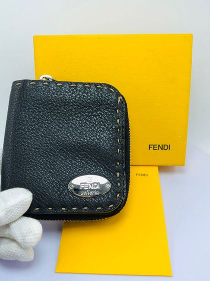 หนังแท้ ไม่ระบุ น้ำตาล Fendi กระเป๋าสตางค์(670267)
