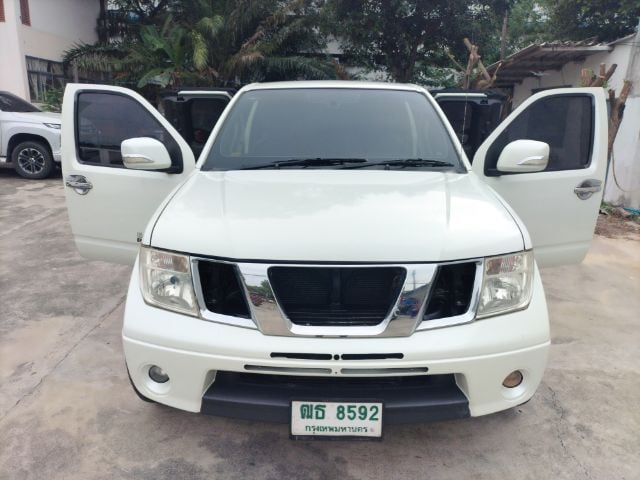 Nissan Navara 2012 2.5 E Pickup ดีเซล เกียร์ธรรมดา ขาว รูปที่ 2