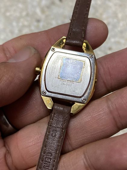 นาฬิกายี่ห้อ JULIUS  ควอทซ์ เมดอิน เกาหลี  ของแท้มือสอง ระบบถ่าน ทองสวย สายเปลี่ยนใหม่  350฿ รูปที่ 2