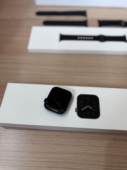 ขาย Apple Watch Space grey aluminum case black sport band SE 44MM รูปที่ 6