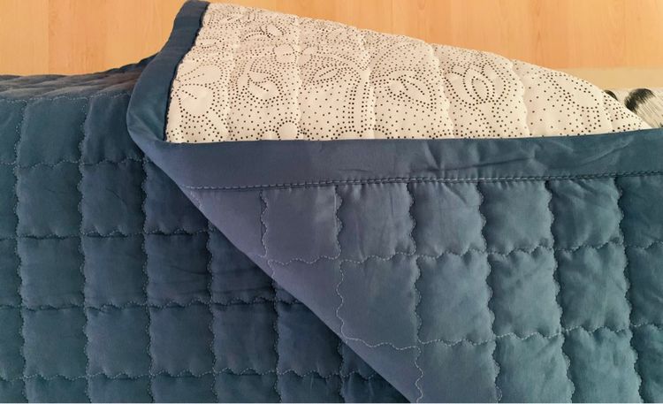 ผ้าปูรองนอน (แบบหนา) ขนาด 5ฟุต สีน้ำเงินปักลายตารางทั้งผืน (ใหม่) (โทนสีหายาก) มือสองสภาพดี สินค้าญี่ปุ่น-เกาหลีแท้ รูปที่ 7