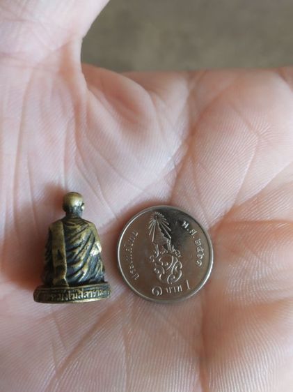 พระเนื้อทองเหลืองผสมพิมพ์เล็ก(พระรูปหล่อสมเด็จพุฒาจารย์โตพรหมรังสีวัดระฆังโฆสิตาราม(รุ่นอนุสรณ์118ปี)(กรุงเทพฯปี2533))พระเครื่องรางของมงคล รูปที่ 10