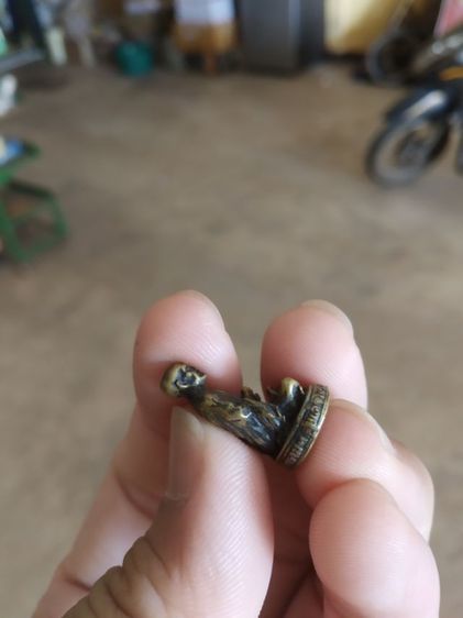 พระเนื้อทองเหลืองผสมพิมพ์เล็ก(พระรูปหล่อสมเด็จพุฒาจารย์โตพรหมรังสีวัดระฆังโฆสิตาราม(รุ่นอนุสรณ์118ปี)(กรุงเทพฯปี2533))พระเครื่องรางของมงคล รูปที่ 17