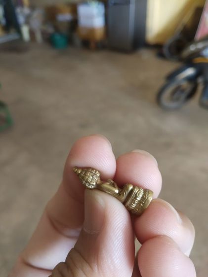 พระเนื้อทองเหลืองพิมพ์เล็ก(พระรูปหล่อพระมหาเศรษฐีนวโกฏิ(ไม่รู้อายุ)(ไม่ทราบพระเกจิที่สร้าง))พระบ้านพระเครื่องรางของมงคล รูปที่ 13