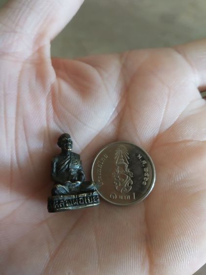 พระเนื้อทองเหลืองพิมพ์เล็ก(พระรูปหล่อพระหลวงพ่อเยี่ยมวัดเขาโพธิ์ทอง(จังหวัดชลบุรี)(ไม่มีกริ่ง))พระบ้านพระเครื่องรางของมงคล รูปที่ 14