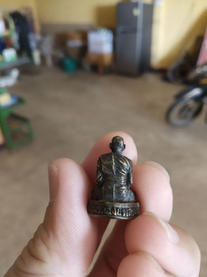 พระเนื้อทองเหลืองพิมพ์เล็ก(พระรูปหล่อพระหลวงพ่อเยี่ยมวัดเขาโพธิ์ทอง(จังหวัดชลบุรี)(ไม่มีกริ่ง))พระบ้านพระเครื่องรางของมงคล รูปที่ 5