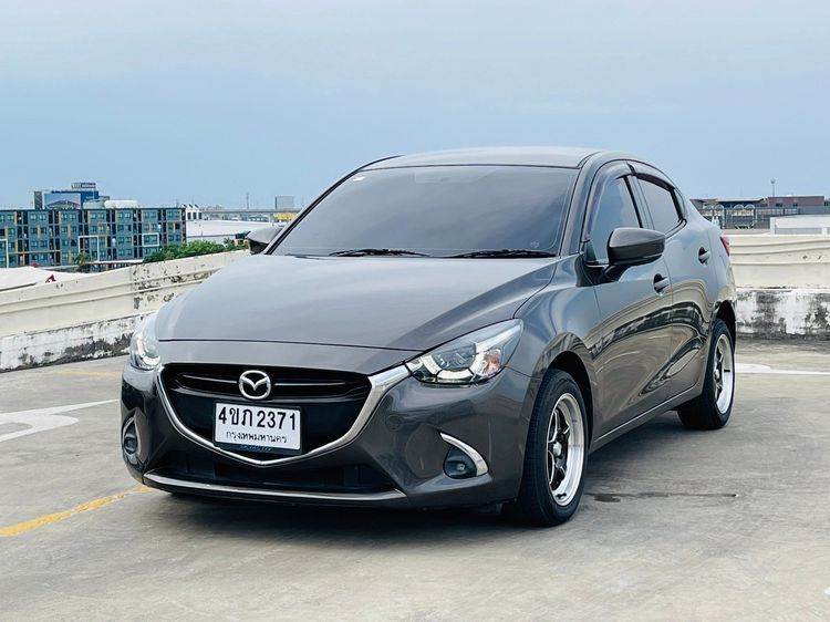 Mazda Mazda 2 2017 1.3 High Connect Sedan เบนซิน ไม่ติดแก๊ส เกียร์อัตโนมัติ น้ำตาล
