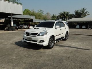 Toyota Fortuner 3.0 TRD Sportivo 4WD SUV