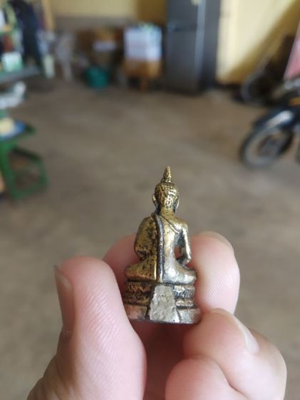 พระเนื้อกะไหล่ทองพิมพ์เล็ก(พระรูปหล่อพระประจำวันพฤหัสบดี(ไม่ทราบอายุไม่ทราบพระเกจิที่สร้าง))พระบ้านพระเครื่องรางของมงคล รูปที่ 4