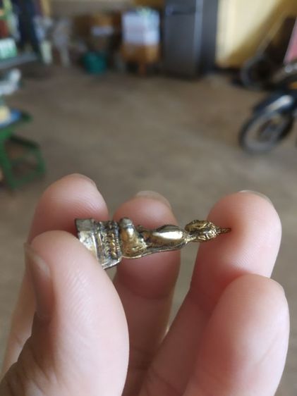 พระเนื้อกะไหล่ทองพิมพ์เล็ก(พระรูปหล่อพระประจำวันพฤหัสบดี(ไม่ทราบอายุไม่ทราบพระเกจิที่สร้าง))พระบ้านพระเครื่องรางของมงคล รูปที่ 17