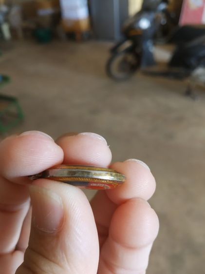 พระเหรียญ(เหรียญล็อกเก็ตพระหลวงปู่มั่นภูริทัตโตหลังพระหลวงตามหาบัวญาณสัมปันโน(ไม่ทราบรุ่น))พระบ้านพระเครื่องรางของมงคล รูปที่ 16