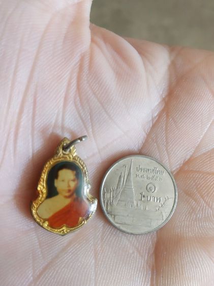 พระเหรียญ(เหรียญล็อกเก็ตพระหลวงพ่อท่านคล้ายวัดสวนขันหลังพระหลวงพ่อจำเนียร(วัดถ้ำเสือ)(ล็อกเก็ตสองหน้า)(จังหวัดกระบี่))เครื่องรางของมงคล รูปที่ 9