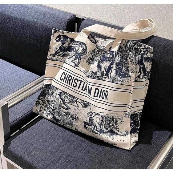 ขายกระเป๋าผ้า Dior Book Tote Riviera Linen Bag รูปที่ 2