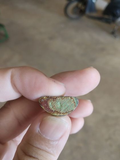 พระเนื้อโลหะกะไหล่เงินพิมพ์เล็ก(พระรูปหล่อพระพุทธโสธรพิมพ์เล็ก(300305)(ไม่ทราบพระเกจิที่สร้าง))พระบ้านพระเครื่องรางของมงคล รูปที่ 16