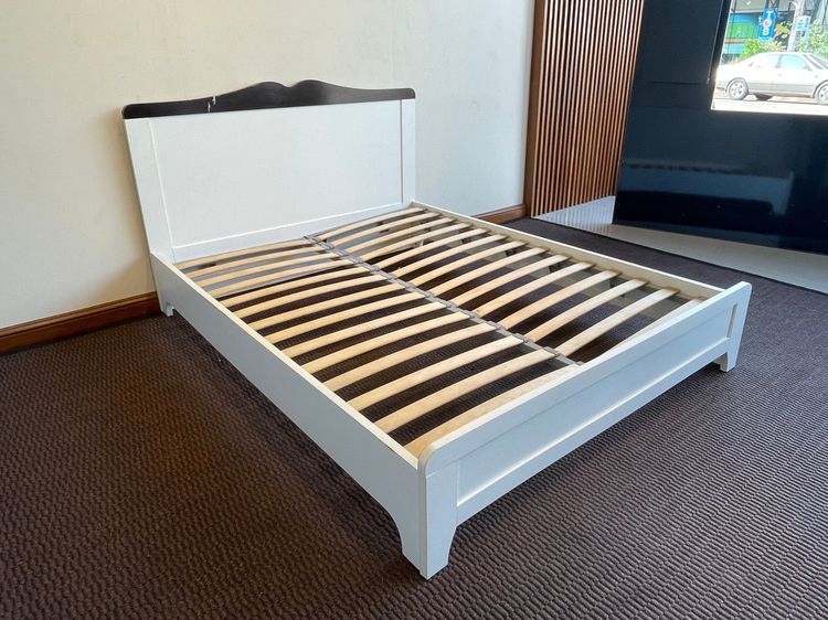 เตียง 5 ฟุต หัวเตียงเสริมไม้สีน้ำตาลเข้ม  รูปที่ 2