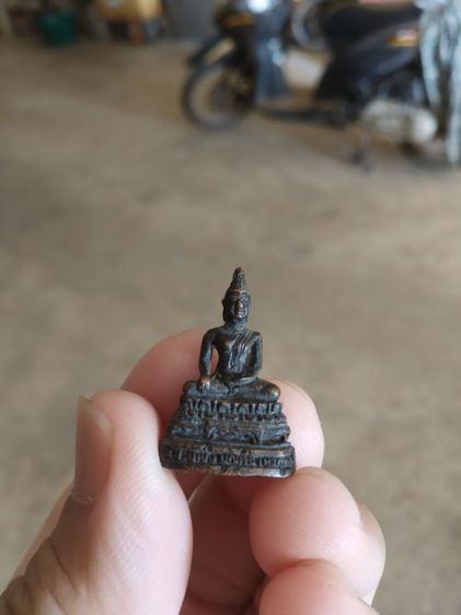 พระเนื้อทองแดงพิมพ์เล็ก(พระรูปหล่อพิมพ์พระพุทธพิมพ์เล็ก(300307)(ไม่ทราบที่มาไม่ทราบพระเกจิที่สร้าง))พระบ้านพระเครื่องรางของมงคล รูปที่ 2