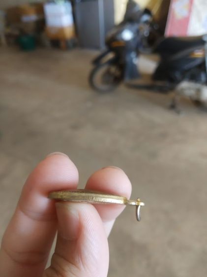 พระเหรียญ(เหรียญล็อกเก็ตรัชกาลที่เก้าหลังยันต์พระเจ้าห้าพระองค์(ไม่ทราบที่มา))พระบ้านพระเครื่องรางของมงคล รูปที่ 14