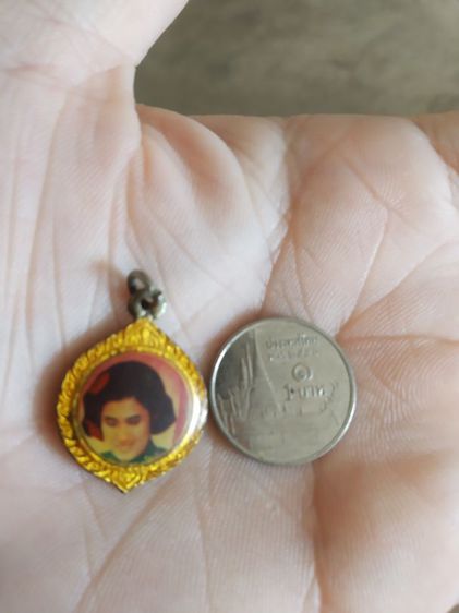 ล็อกเก็ต(ล็อกเก็ตพิมพ์เล็กรัชกาลที่ห้าหลังสมเด็จพระศรีนครินทราบรมราชชนนี)เครื่องรางของมงคล รูปที่ 7