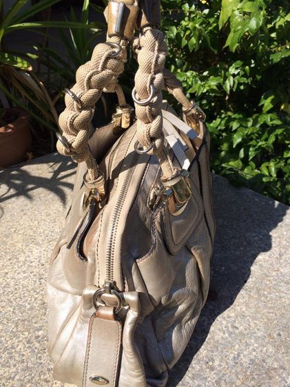 กระเป๋าถือ Chole แท้ สีเมทาลิค รูปที่ 5