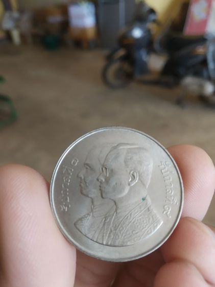 เหรียญกษาปณ์ที่ระลึกเนื้อนิกเกิล(เหรียญกษาปณ์ที่ระลึกสมโภชกรุงรัตนโกสินทร์200ปี(ชนิด5บาท)(หลังรัชกาลที่1ซ้อนกับรัชกาลที่9)ปี2525)บุคคลสำคัญ รูปที่ 11