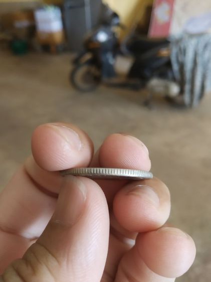 เหรียญกษาปณ์ที่ระลึก(เหรียญที่ระลึกในหลวงหนึ่งบาท(เหรียญพระราชพิธีแรกนาขวัญ)(ไถนา)หลังราชการที่เก้าปี2515))เหรียญบุคคลสำคัญและวาระที่สำคัญ รูปที่ 18