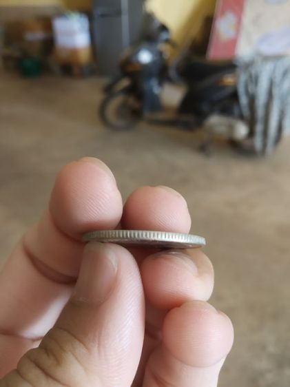 เหรียญกษาปณ์ที่ระลึก(เหรียญที่ระลึกในหลวงหนึ่งบาท(เหรียญพระราชพิธีแรกนาขวัญ)(ไถนา)หลังราชการที่เก้าปี2515))เหรียญบุคคลสำคัญและวาระที่สำคัญ รูปที่ 14