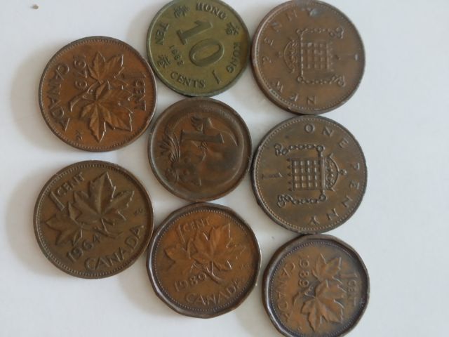 เหรียญเก่าที่ระลึก(เหรียญเก่าเพนนีหรือเหรียญปอนด์เหรียญสหราชอาณาจักรยุโรป(เรียนเก่าขายยกชุด)(ปอนด์)(เพนนี))เก็บสะสมหรือเอาไว้โชว์ รูปที่ 13