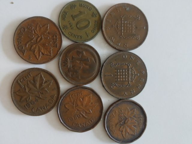 เหรียญเก่าที่ระลึก(เหรียญเก่าเพนนีหรือเหรียญปอนด์เหรียญสหราชอาณาจักรยุโรป(เรียนเก่าขายยกชุด)(ปอนด์)(เพนนี))เก็บสะสมหรือเอาไว้โชว์ รูปที่ 16