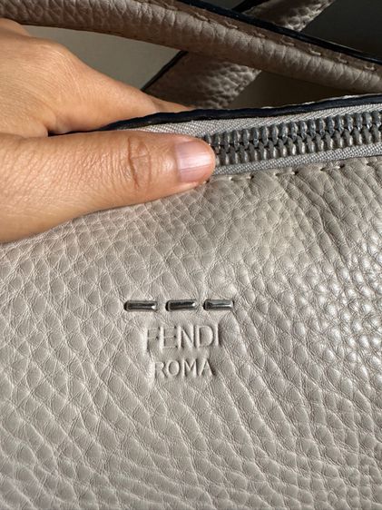 กระเป๋า Fendi สีสวย รูปที่ 7