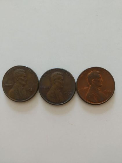 เหรียญต่างประเทศเป็นเหรียญกษาปณ์(เหรียญกษาปณ์สหรัฐอเมริกา(1981-1980-1988)(1cent)เหรียญโลก)เหรียญกษาปณ์เก่าเอาไว้สะสมหรือโชว์ รูปที่ 5