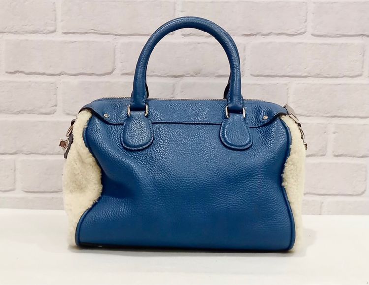 กระเป๋าสะพาย Coach Mini Bennett ทรงหมอน แท้💯 รูปที่ 2